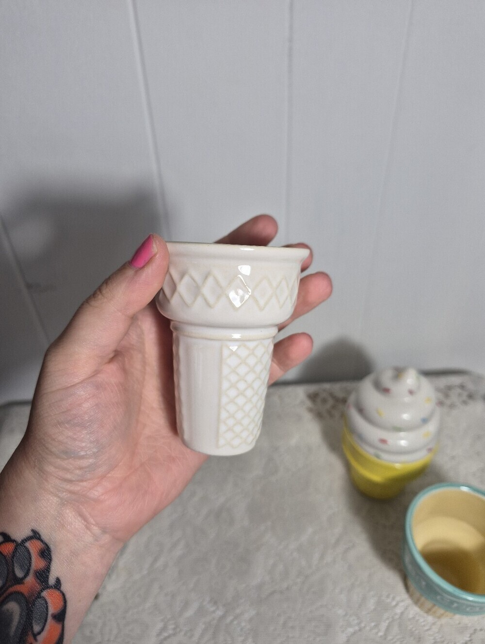 3 Ceramic Ice Cream Cones - Picture 16 of 16